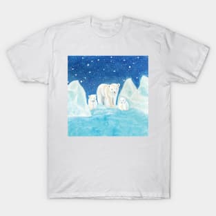 Polar bear family - Polar bear mother (Ursus maritimus) with two cubs T-Shirt